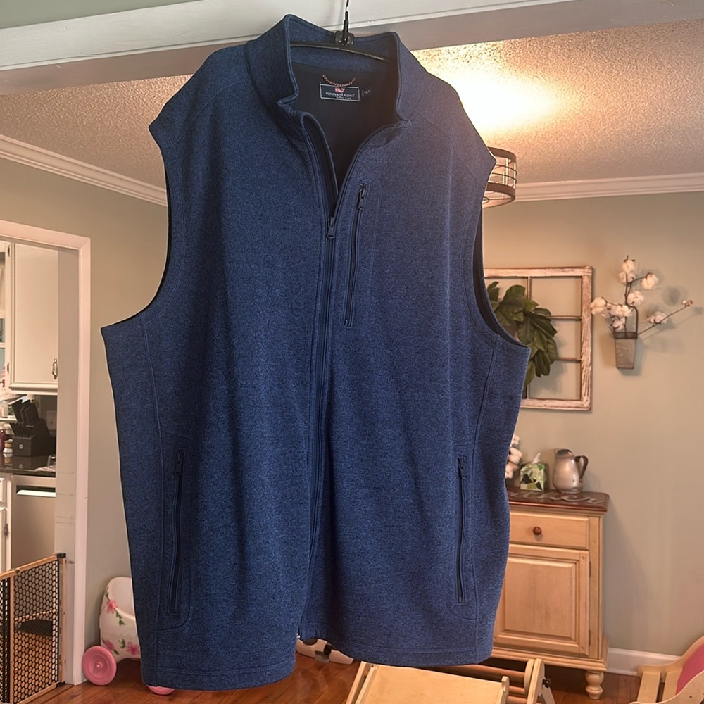 Vineyard Vines 2XLB vest